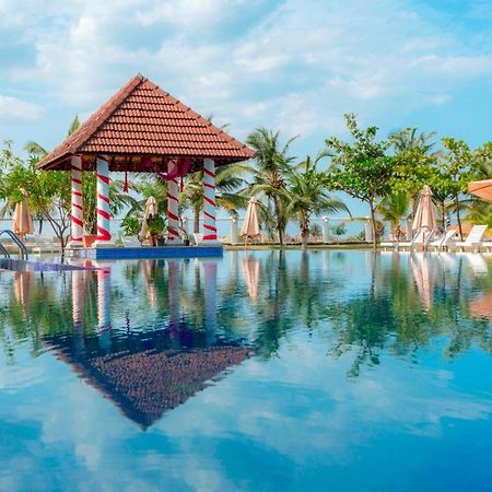 Le Pondy Hotell Pondicherry Eksteriør bilde