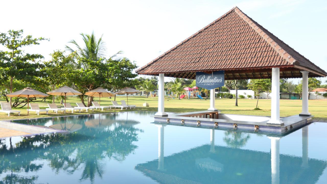Le Pondy Hotell Pondicherry Eksteriør bilde