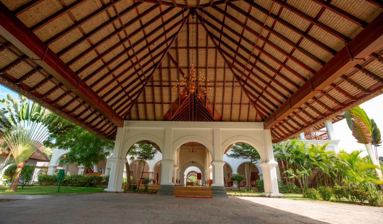 Le Pondy Hotell Pondicherry Eksteriør bilde