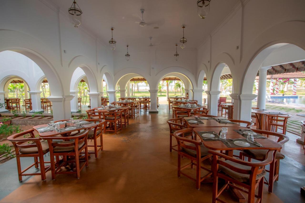 Le Pondy Hotell Pondicherry Eksteriør bilde