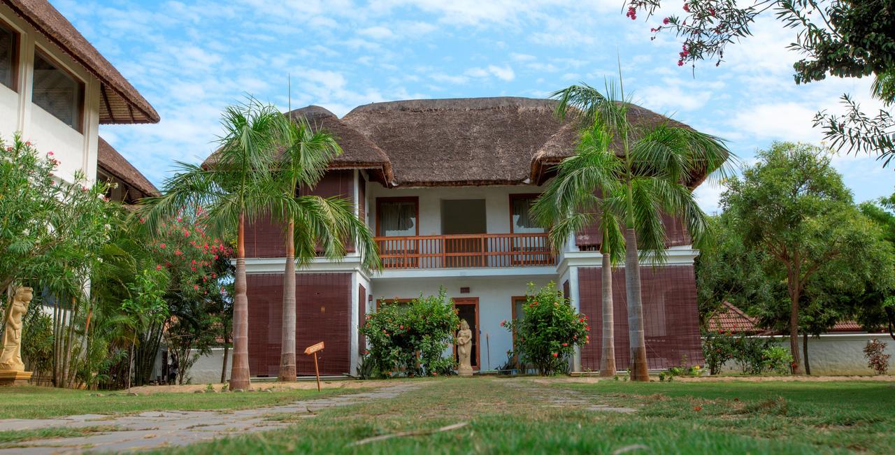 Le Pondy Hotell Pondicherry Eksteriør bilde
