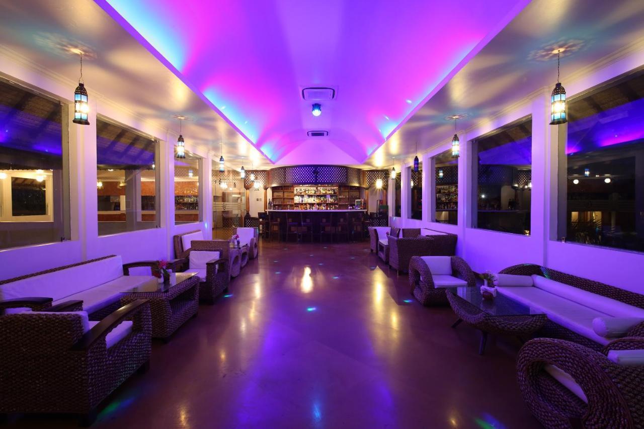 Le Pondy Hotell Pondicherry Eksteriør bilde