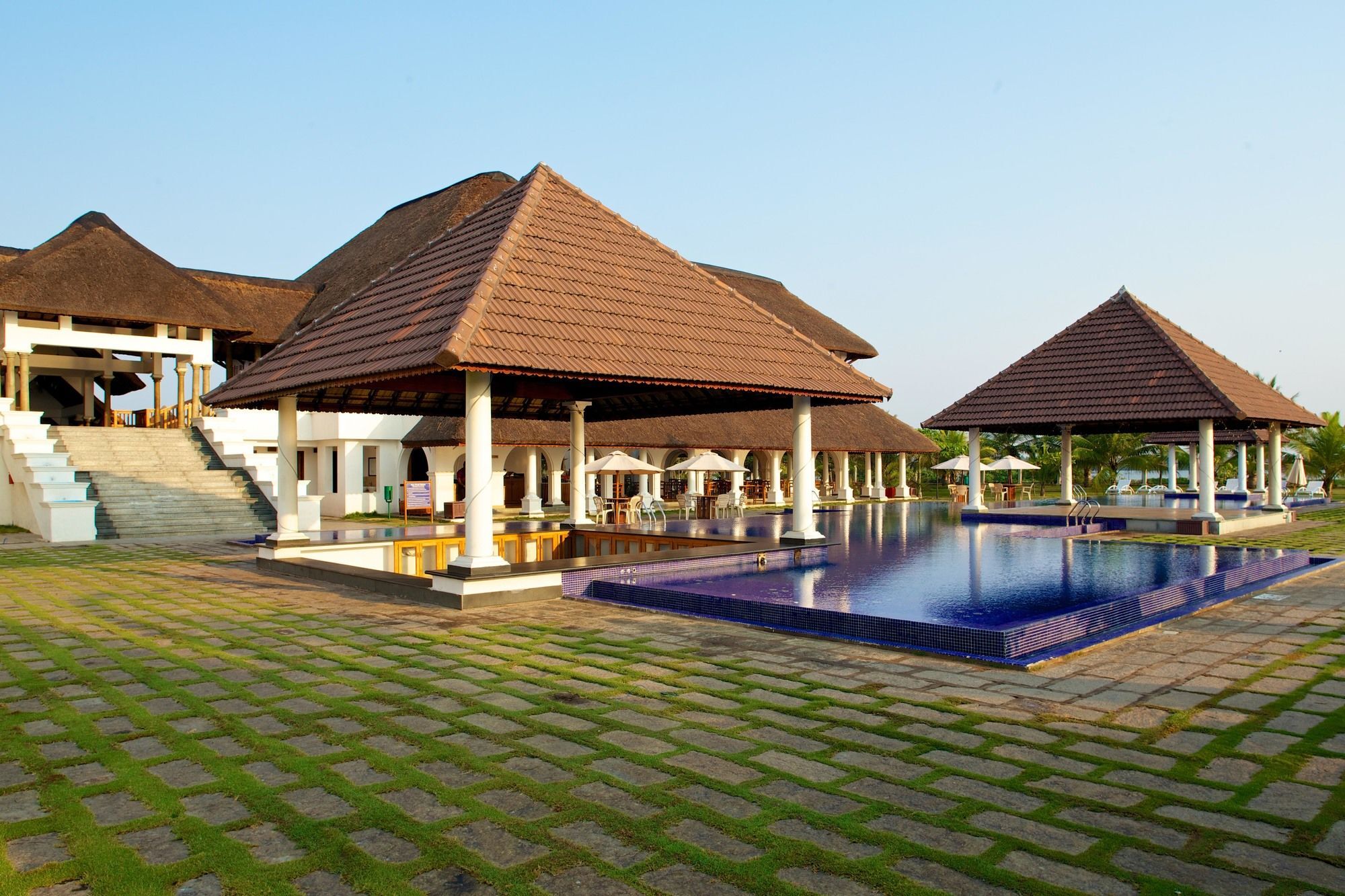 Le Pondy Hotell Pondicherry Eksteriør bilde